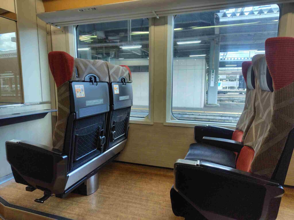 リゾートしらかみ座席