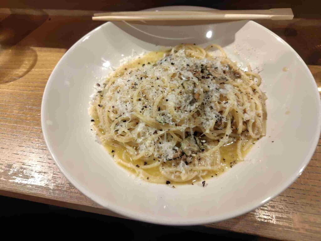 ズッキーニとチーズのパスタ