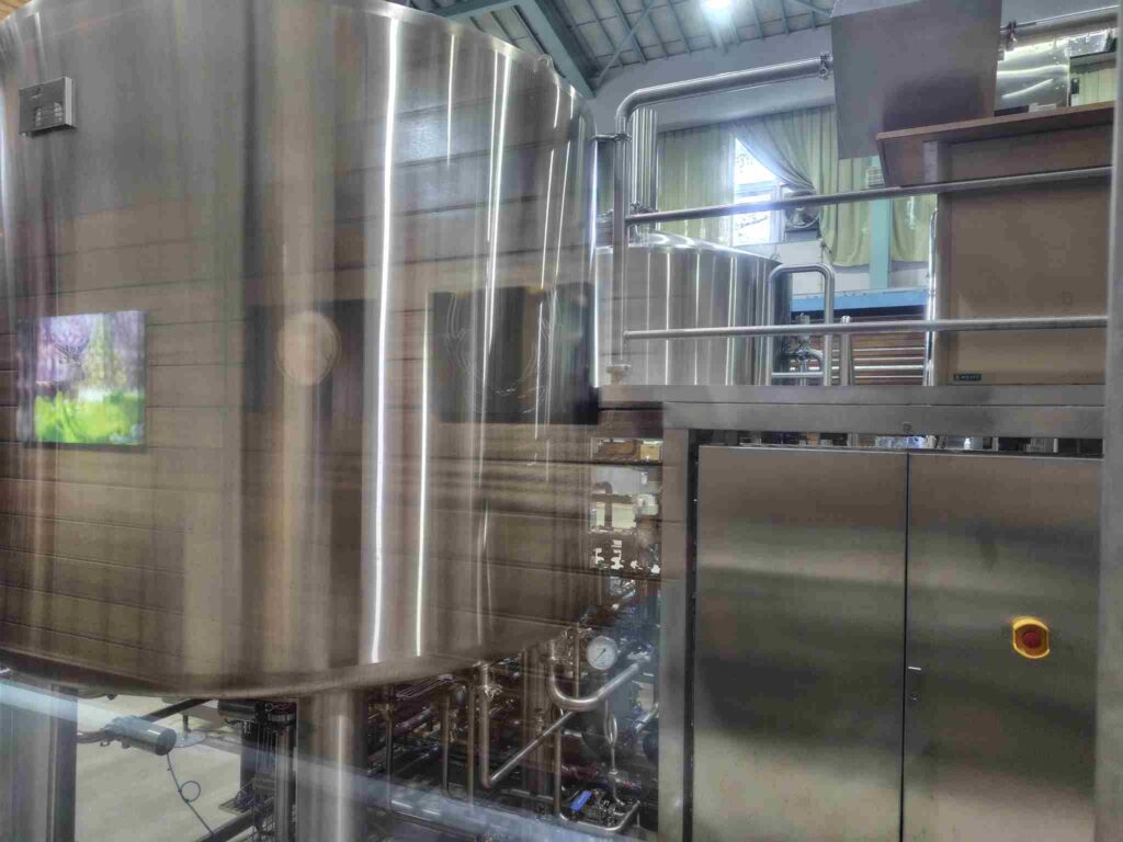 BrasserieKnot_見学通路3