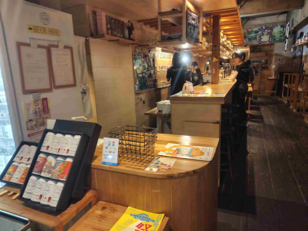 月と太陽Brewing_内装1
